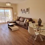 Superbe Paradis Dans Les Jardins De La Marina Albufeira